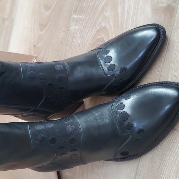 BNIB Call Me the Breeze Moonphase Bootie Onyx - Picture 3 of 11